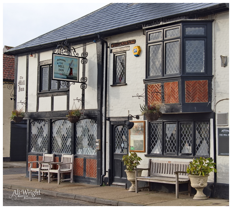 Old Seafront Pub